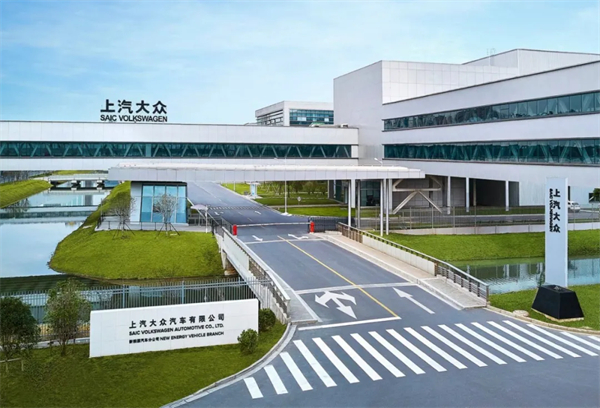 品牌丨合资品牌销冠续写传奇：上汽大众以"油电并进"迎战2025