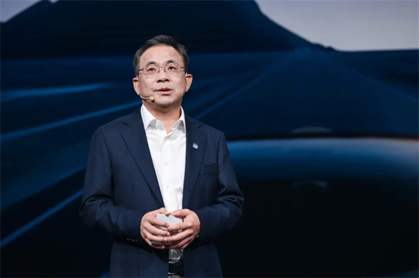 诸神乱战下，上汽以厚度重塑"老大"担当