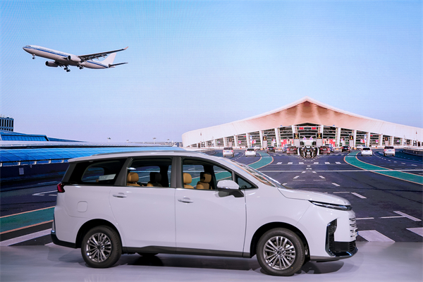 大空间、更省钱、长续航，“国民家用MPV”上汽大通G50混动MPV开启预售，满足家庭用车、旅游出行等全需求！